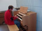 Mickael SOUVETON, Professeur de la classe d'orgue au CRD du PUY en Velay teste le Prestige 20.